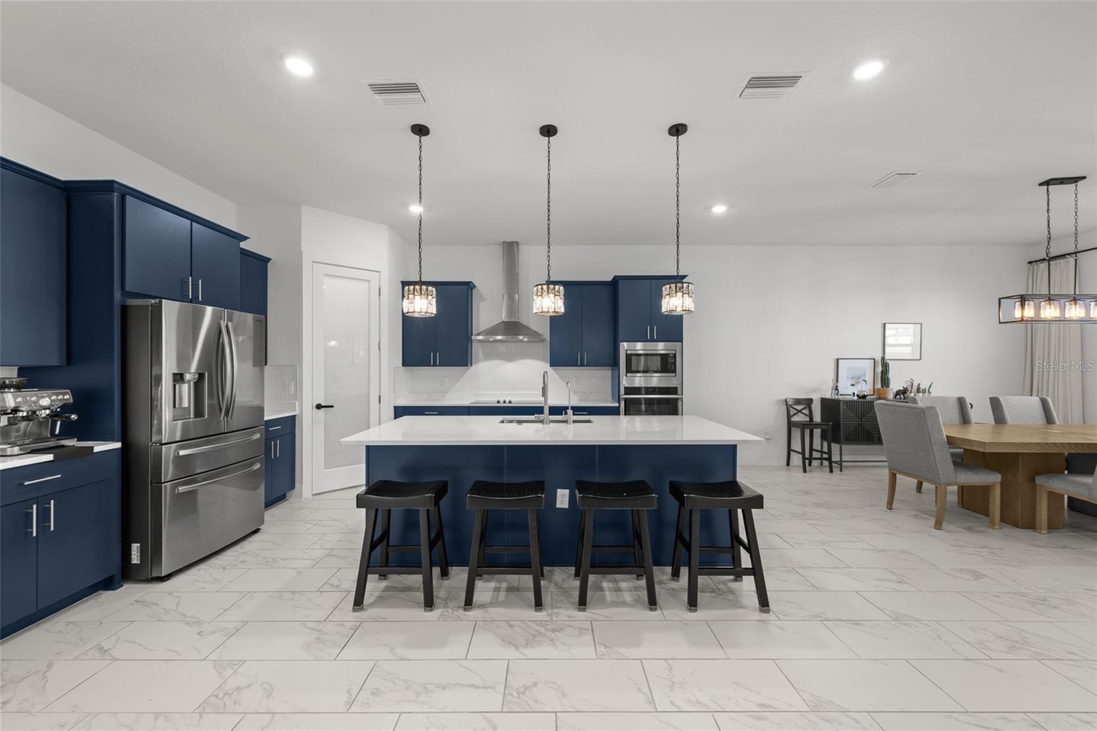 9185 SANDERS TREE LOOP