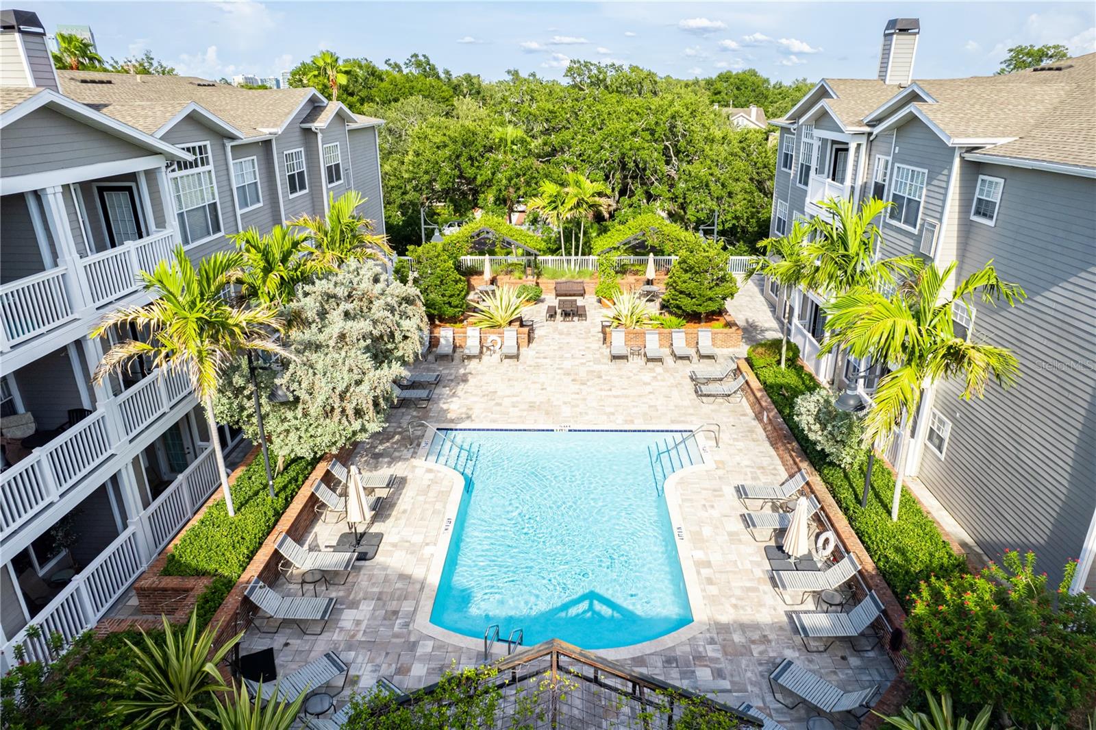 800 S DAKOTA AVE #330