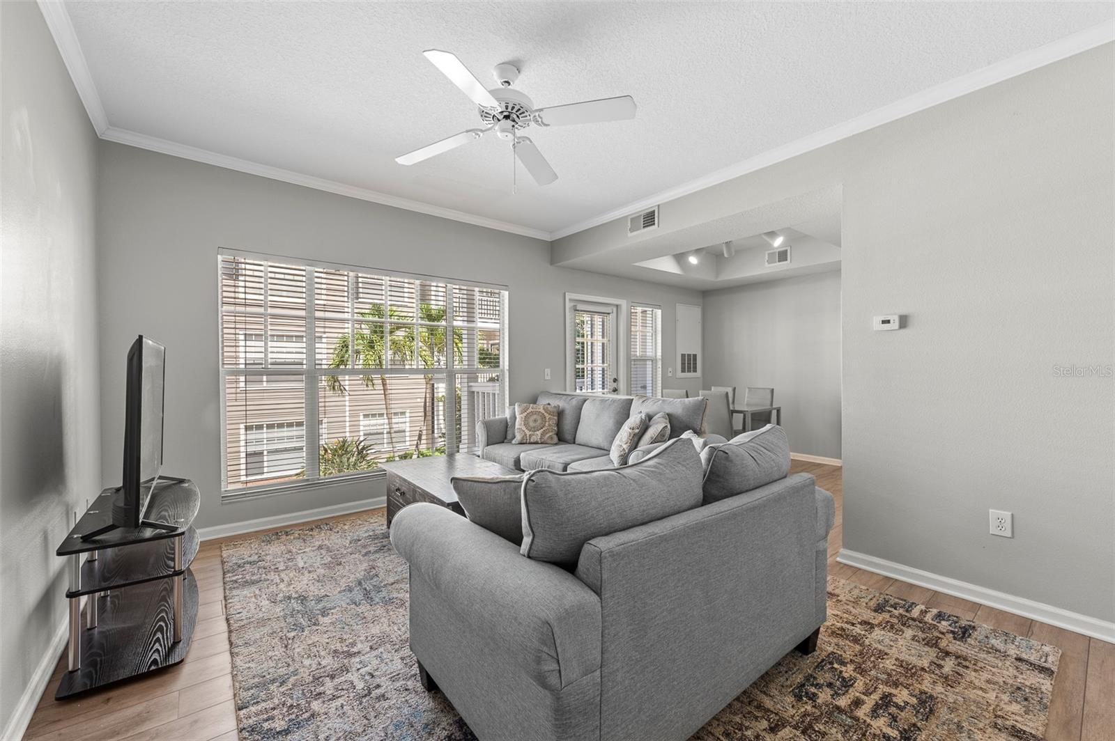 800 S DAKOTA AVE #330