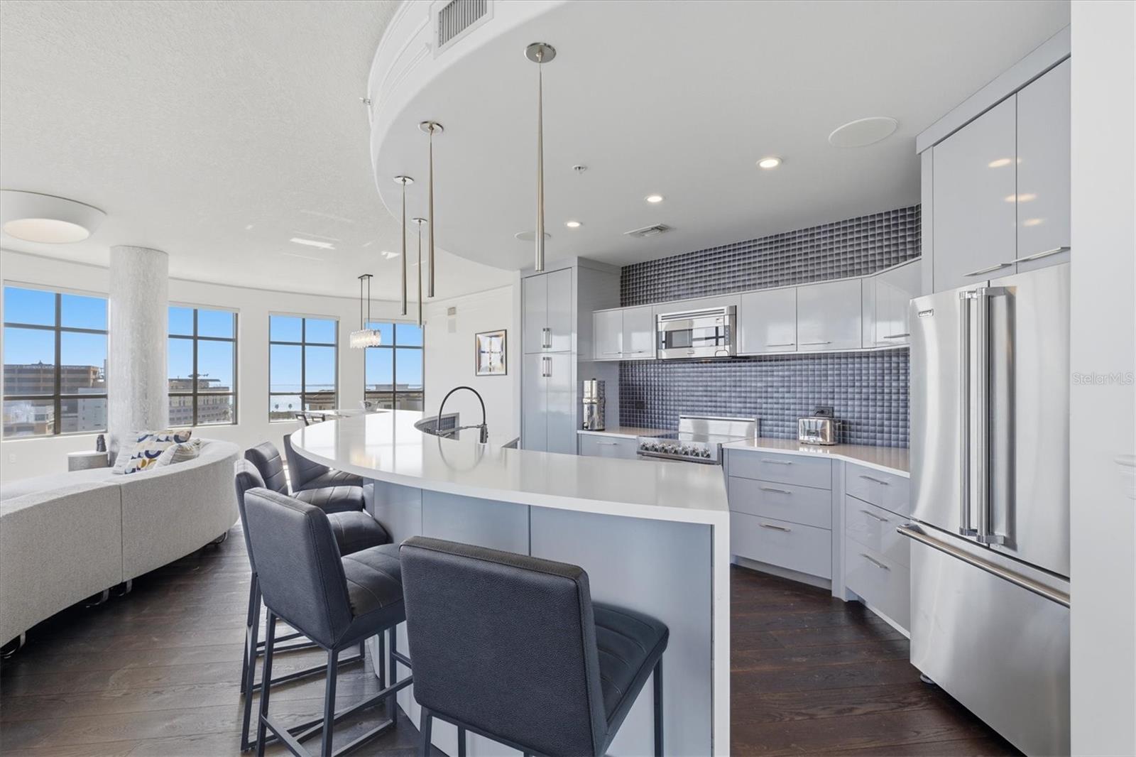 275 BAYSHORE BLVD #905