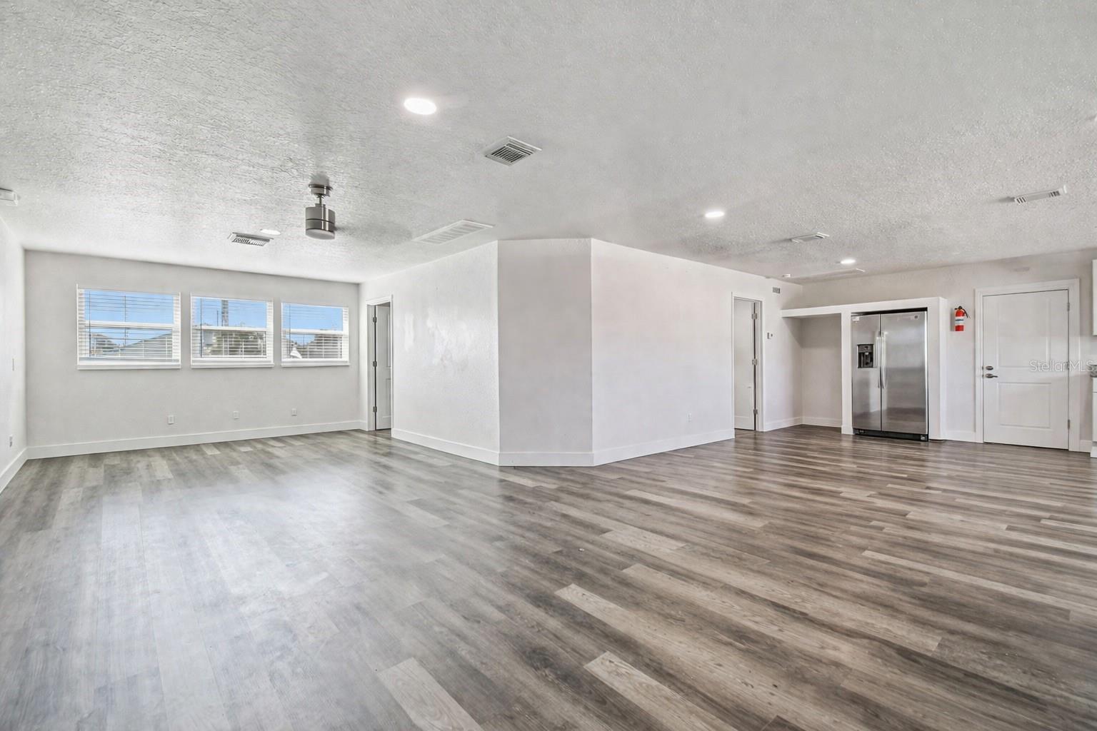 6010 WALL ST