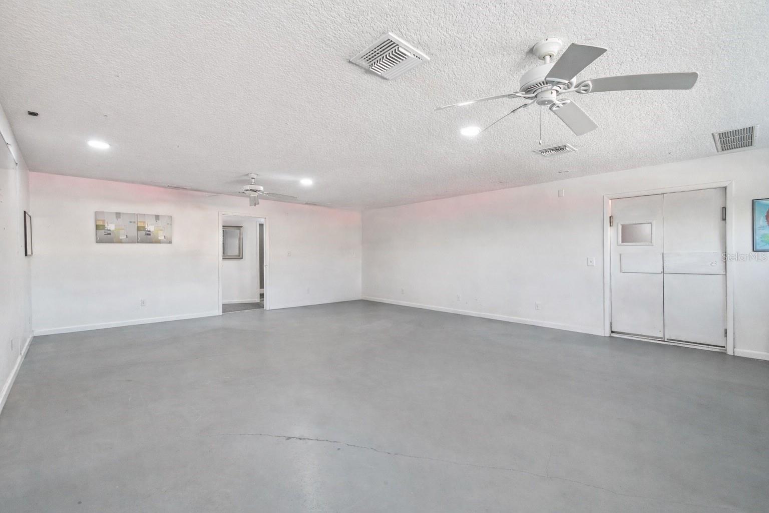 6010 WALL ST