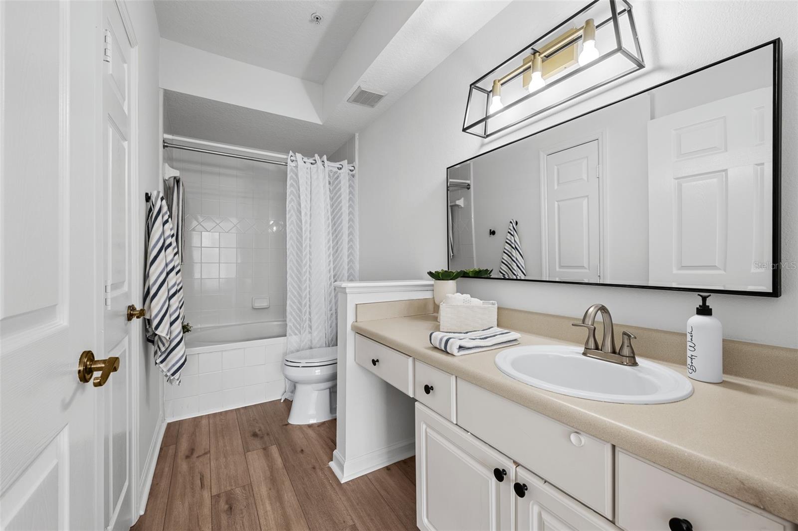 800 S DAKOTA AVE #412