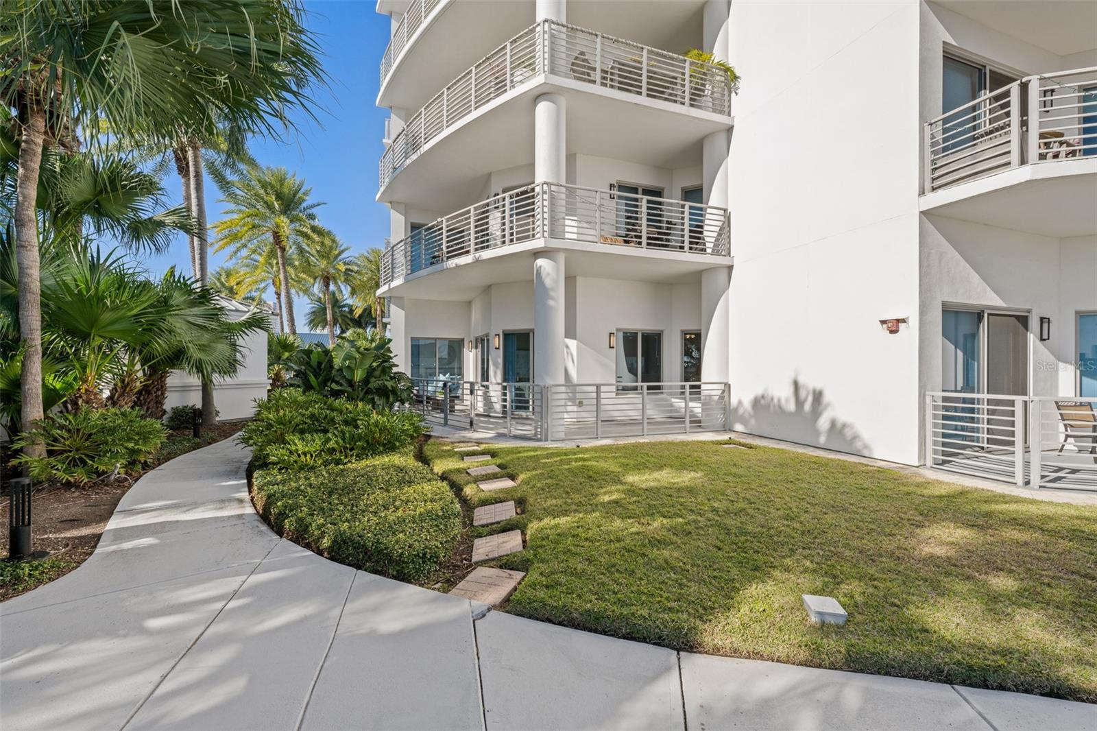 1209 E CUMBERLAND AVE #501