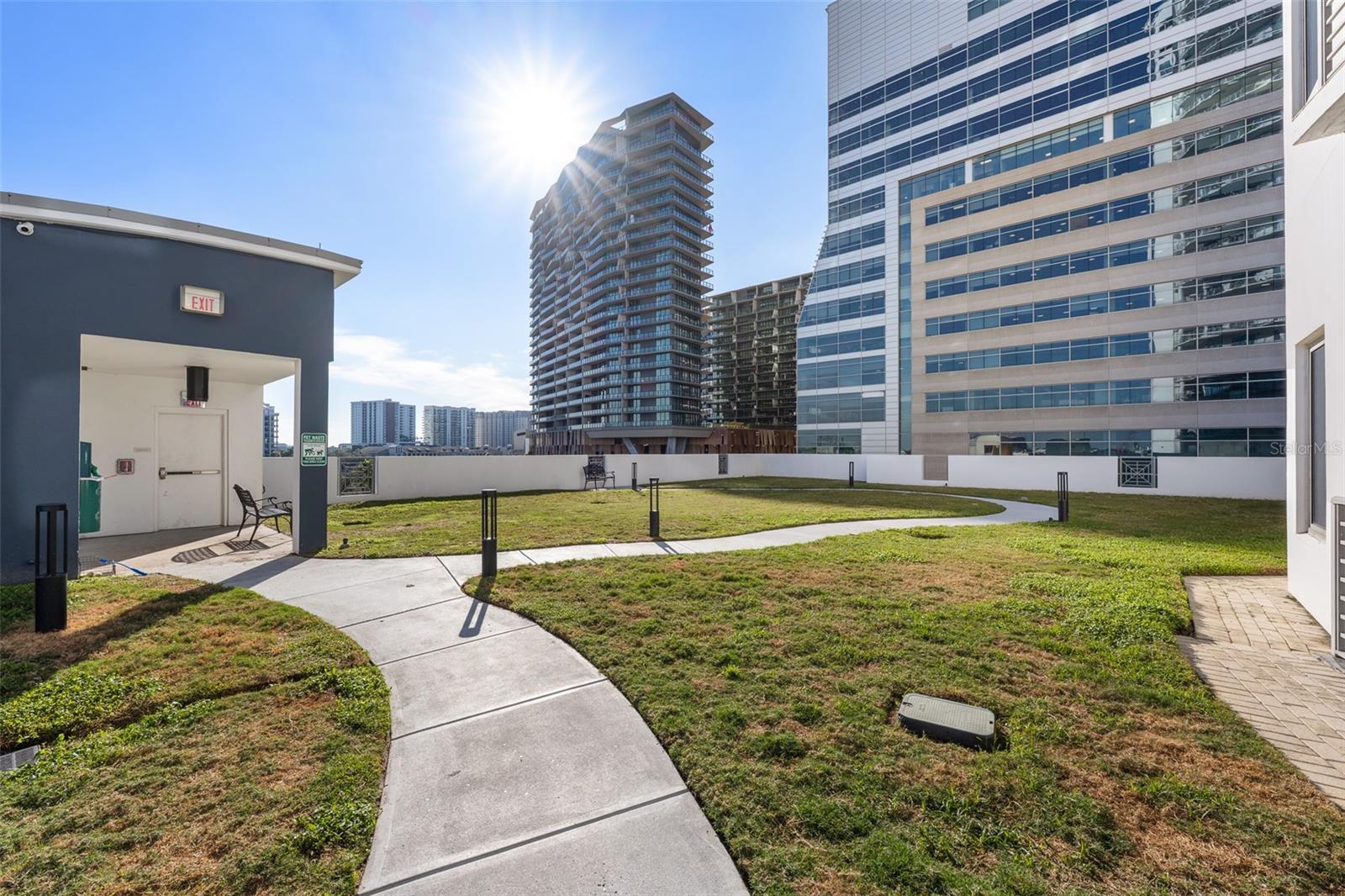 1209 E CUMBERLAND AVE #501