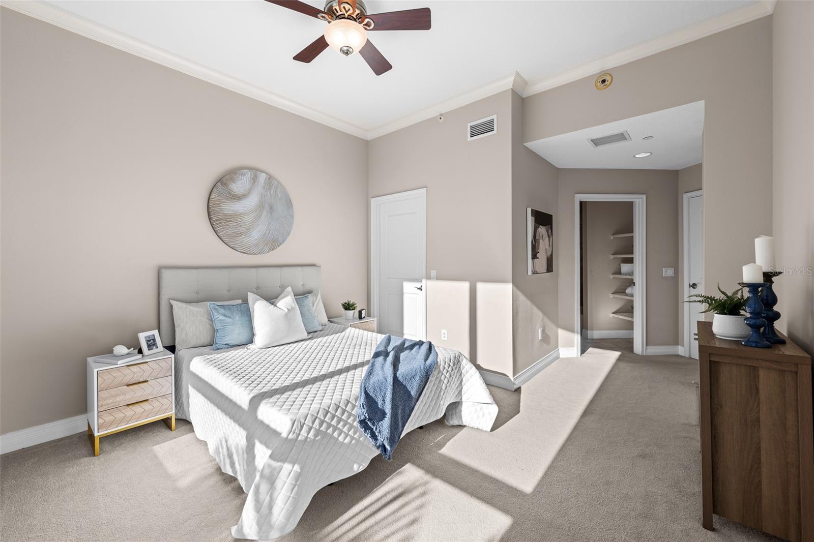 1209 E CUMBERLAND AVE #501