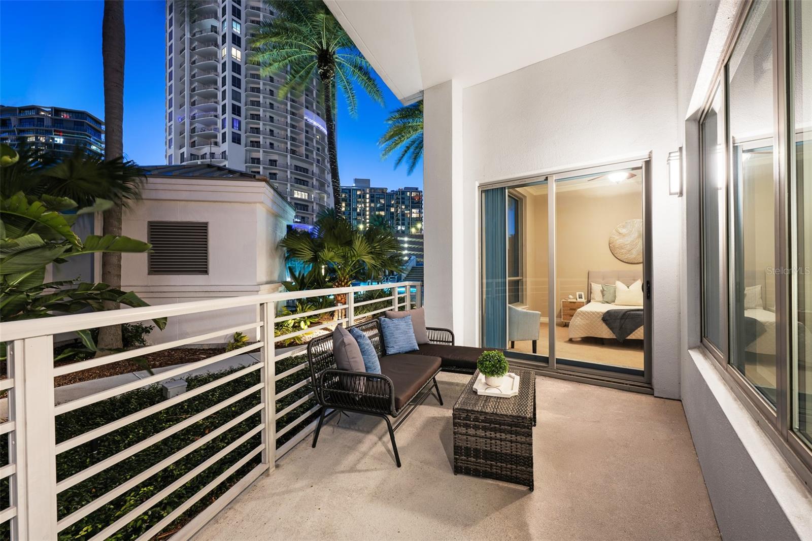 1209 E CUMBERLAND AVE #501