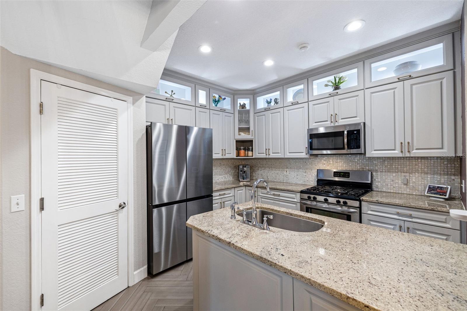 2311 W MORRISON AVE #22