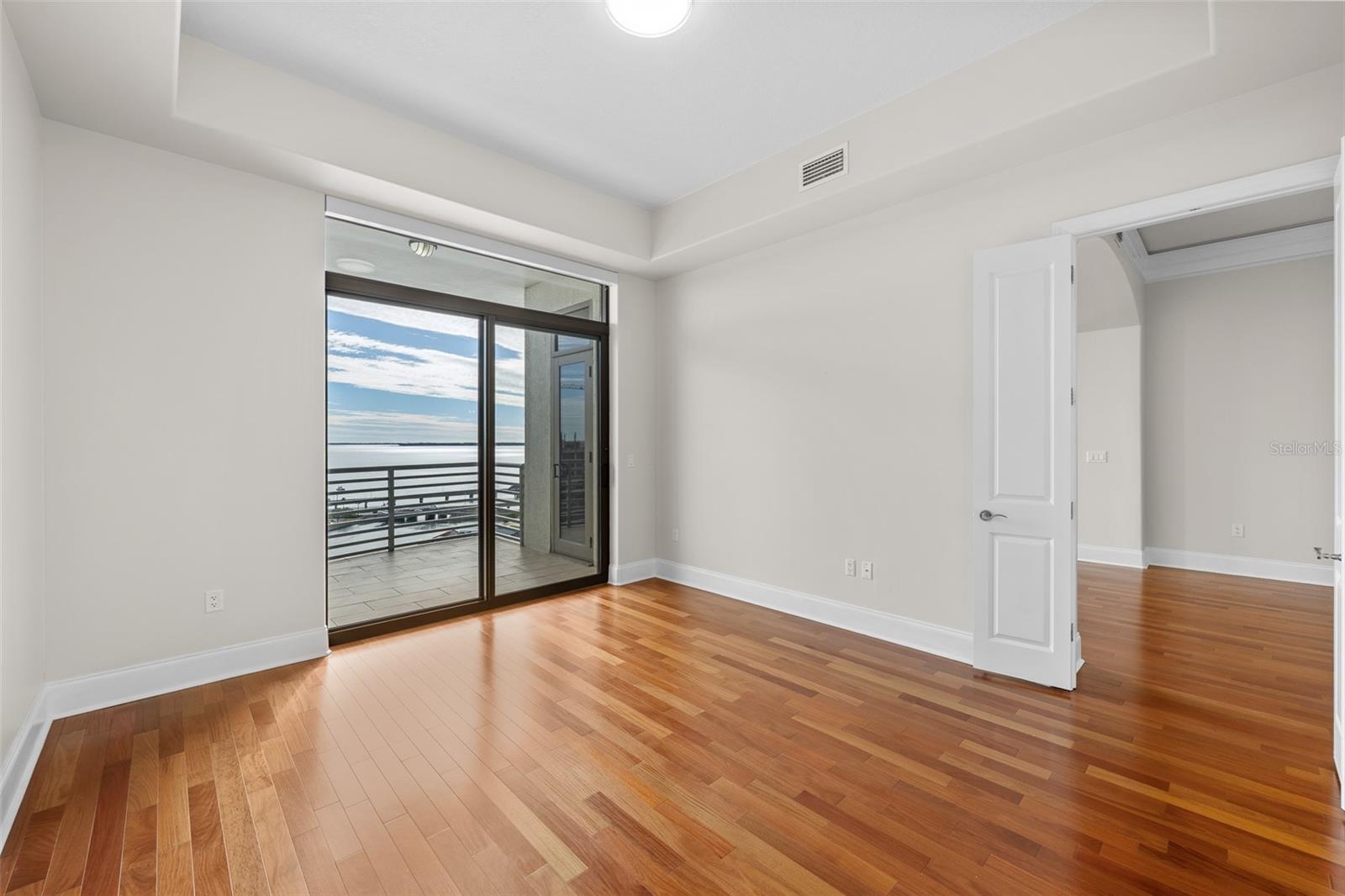 275 BAYSHORE BLVD #1707