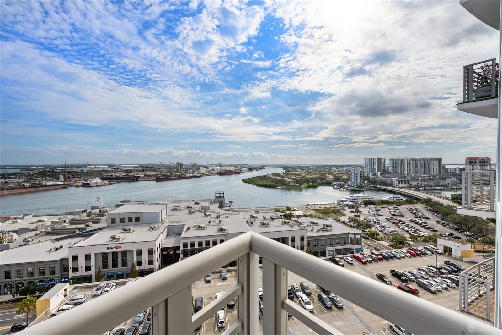 1209 E CUMBERLAND AVE #1705