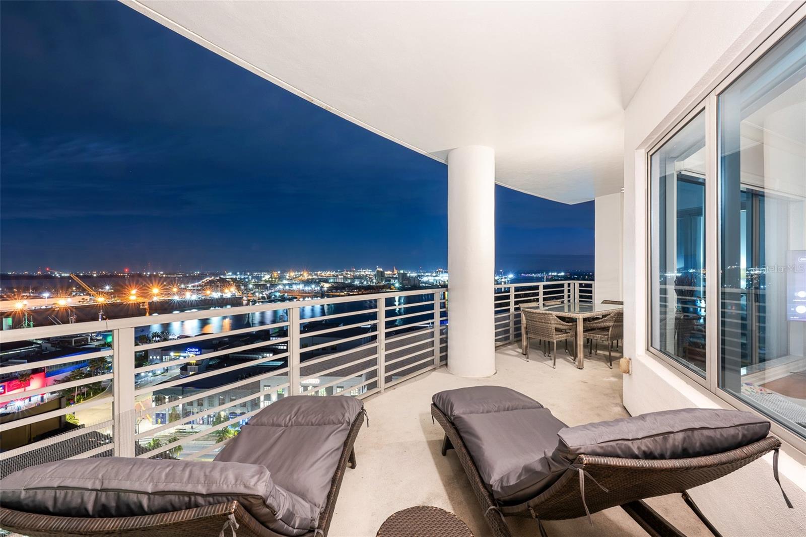 1209 E CUMBERLAND AVE #1705