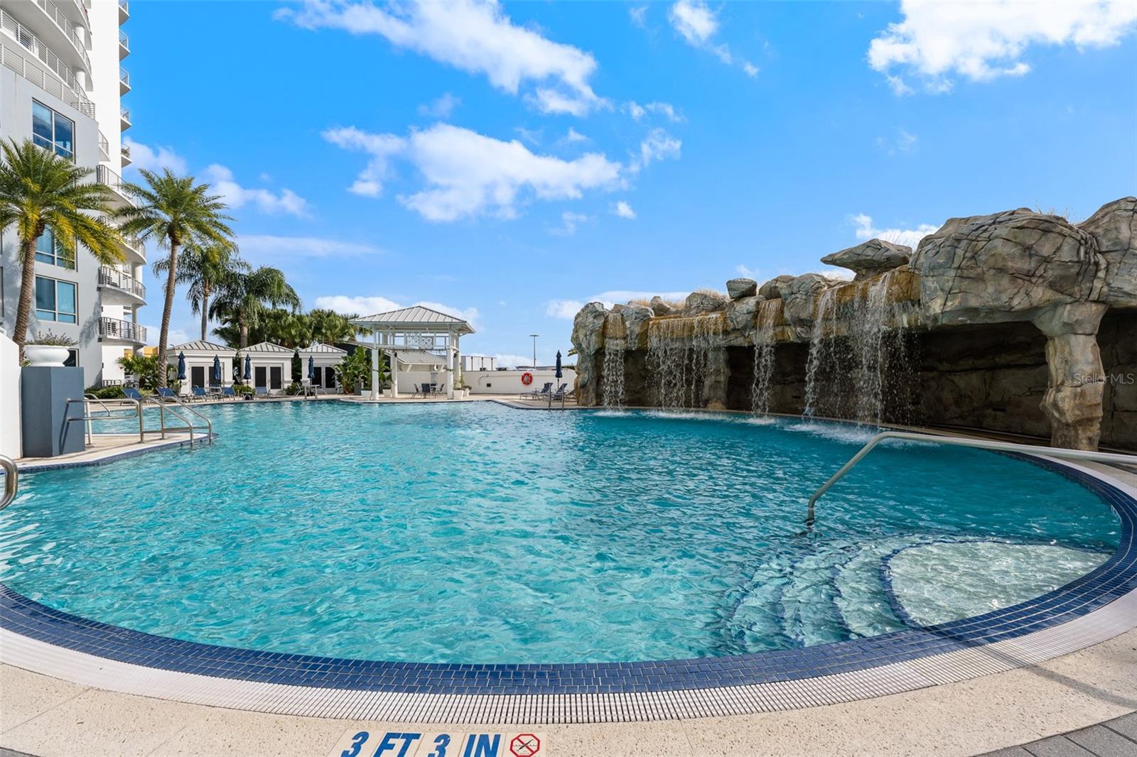 1209 E CUMBERLAND AVE #1705