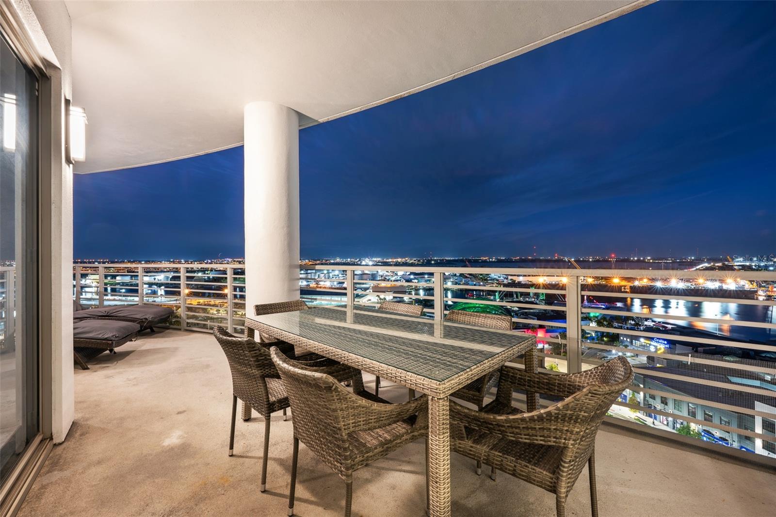 1209 E CUMBERLAND AVE #1705