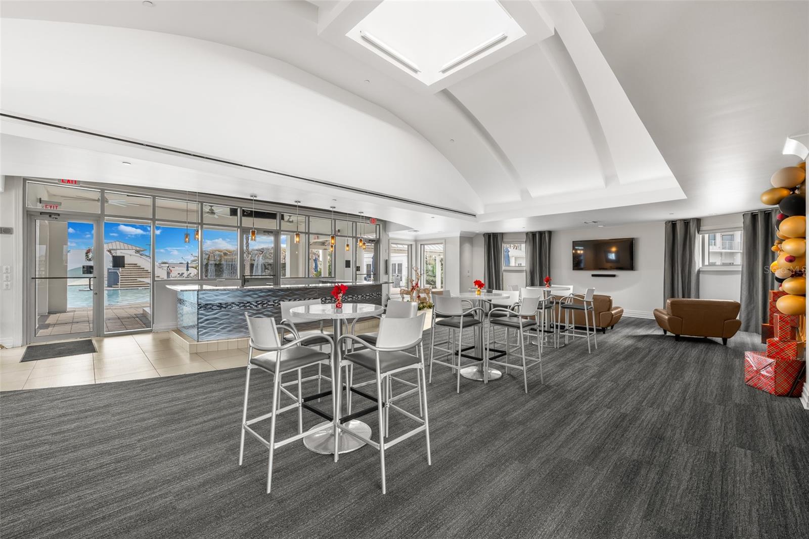 1209 E CUMBERLAND AVE #1705