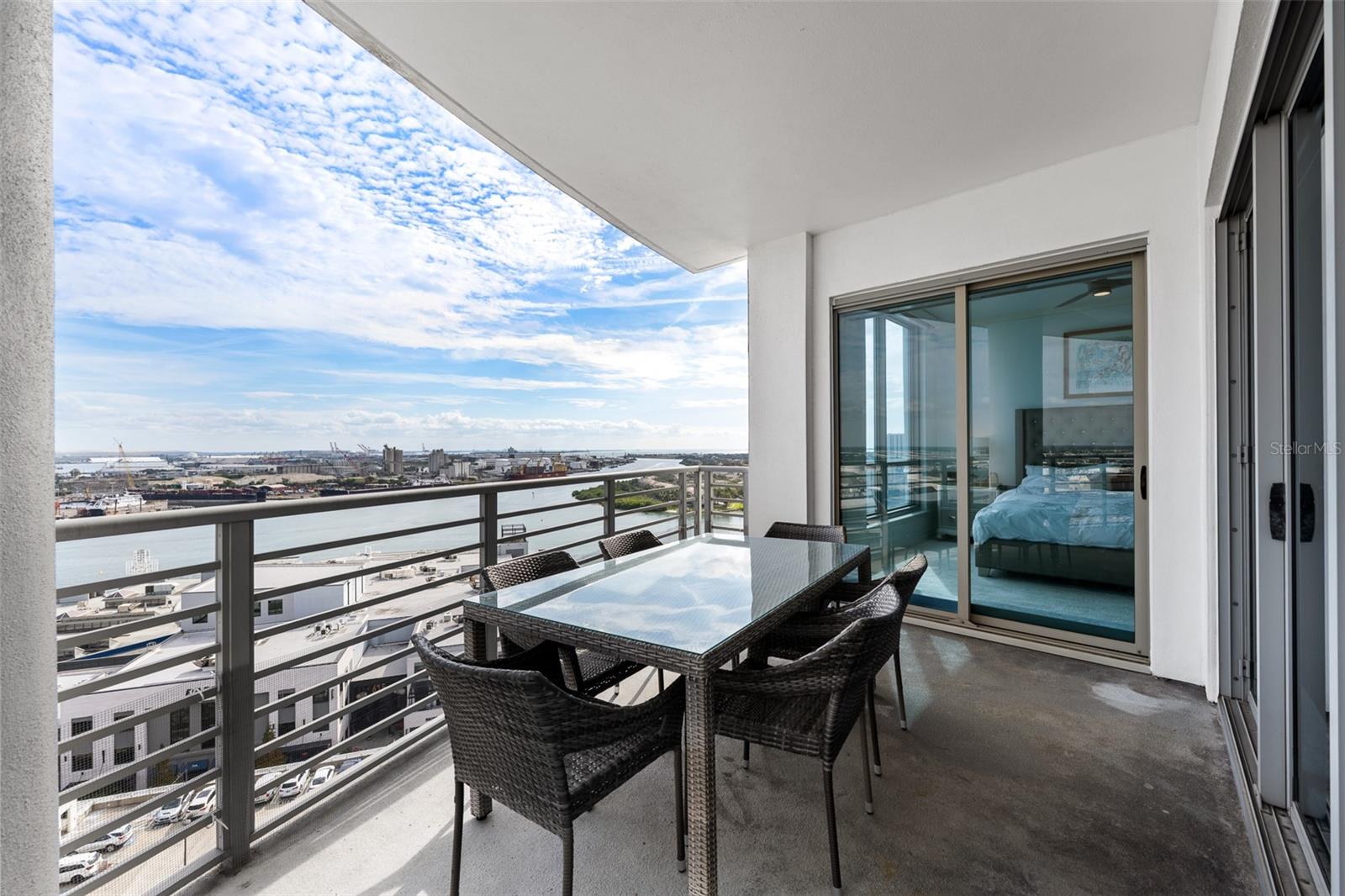 1209 E CUMBERLAND AVE #1705