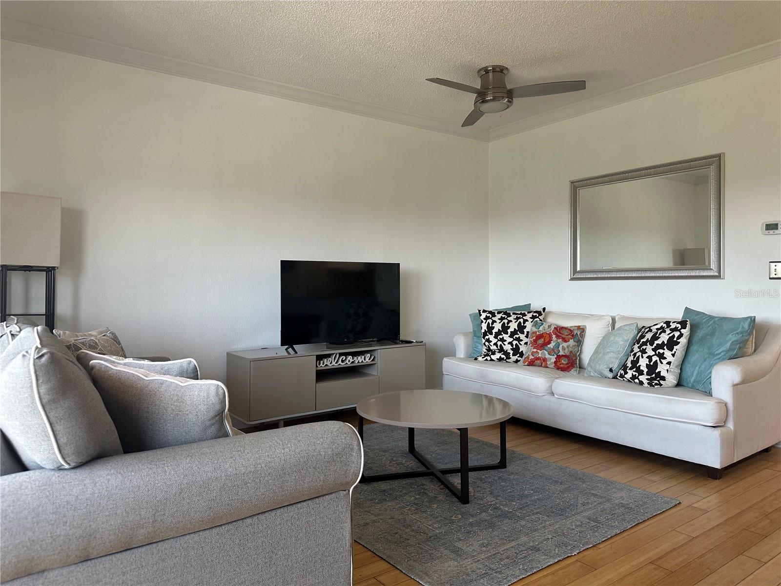 880 MANDALAY AVE #S606