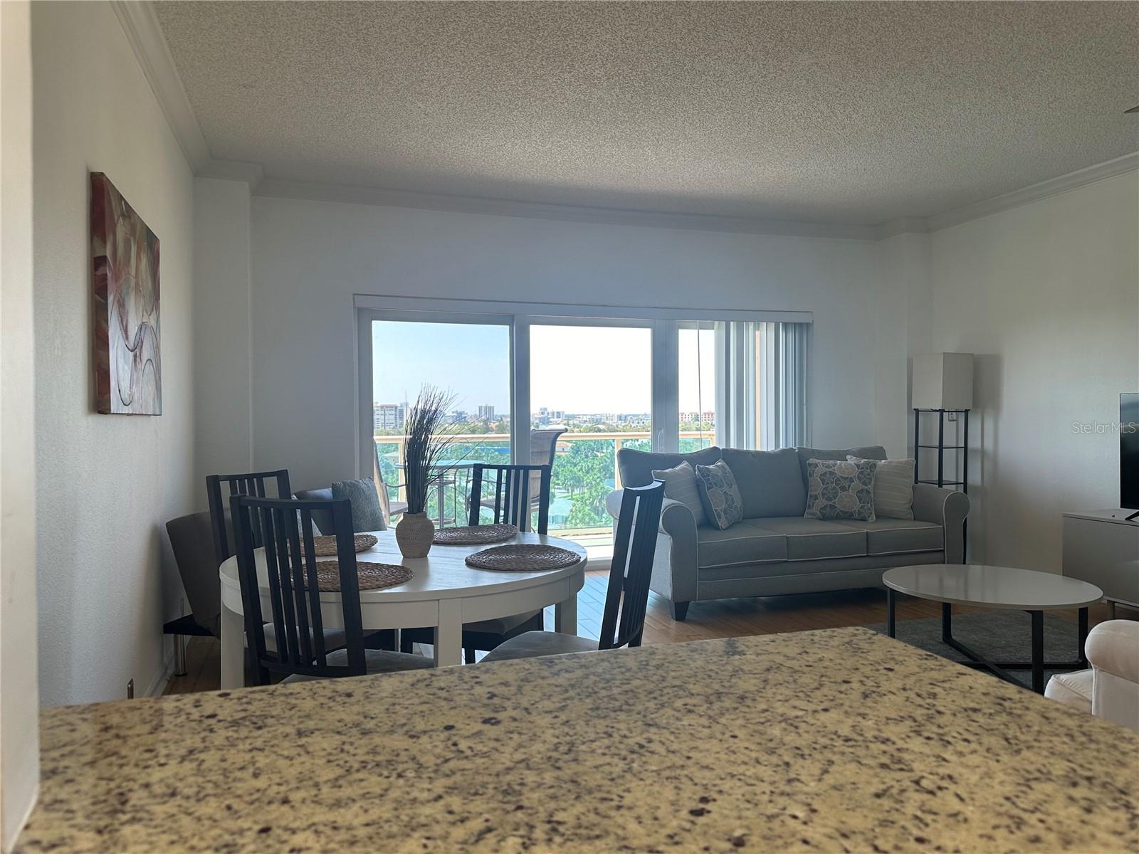 880 MANDALAY AVE #S606