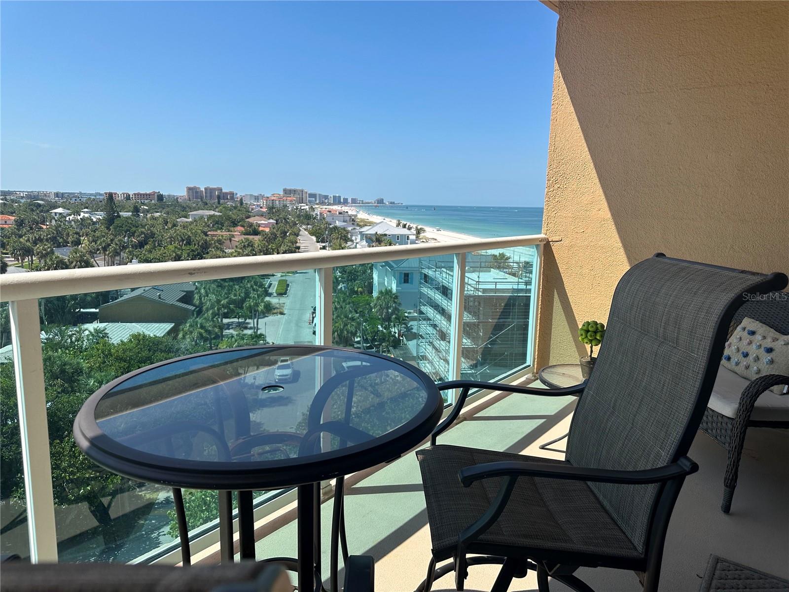 880 MANDALAY AVE #S606