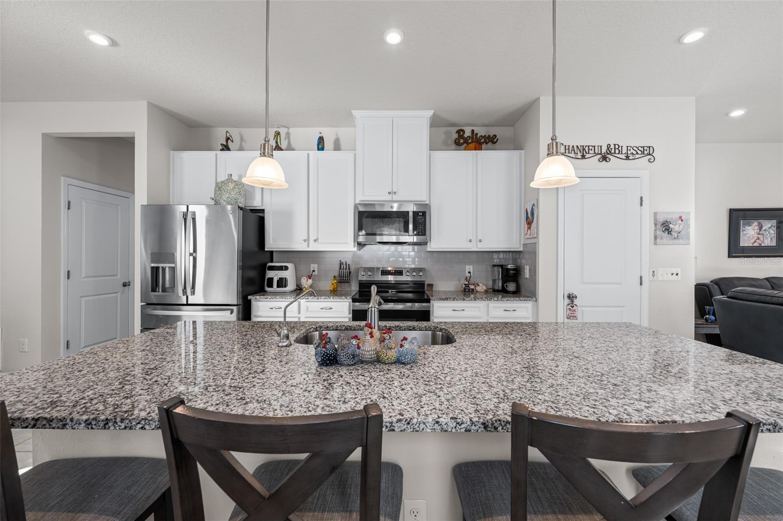 8724 STARRY NIGHT TER