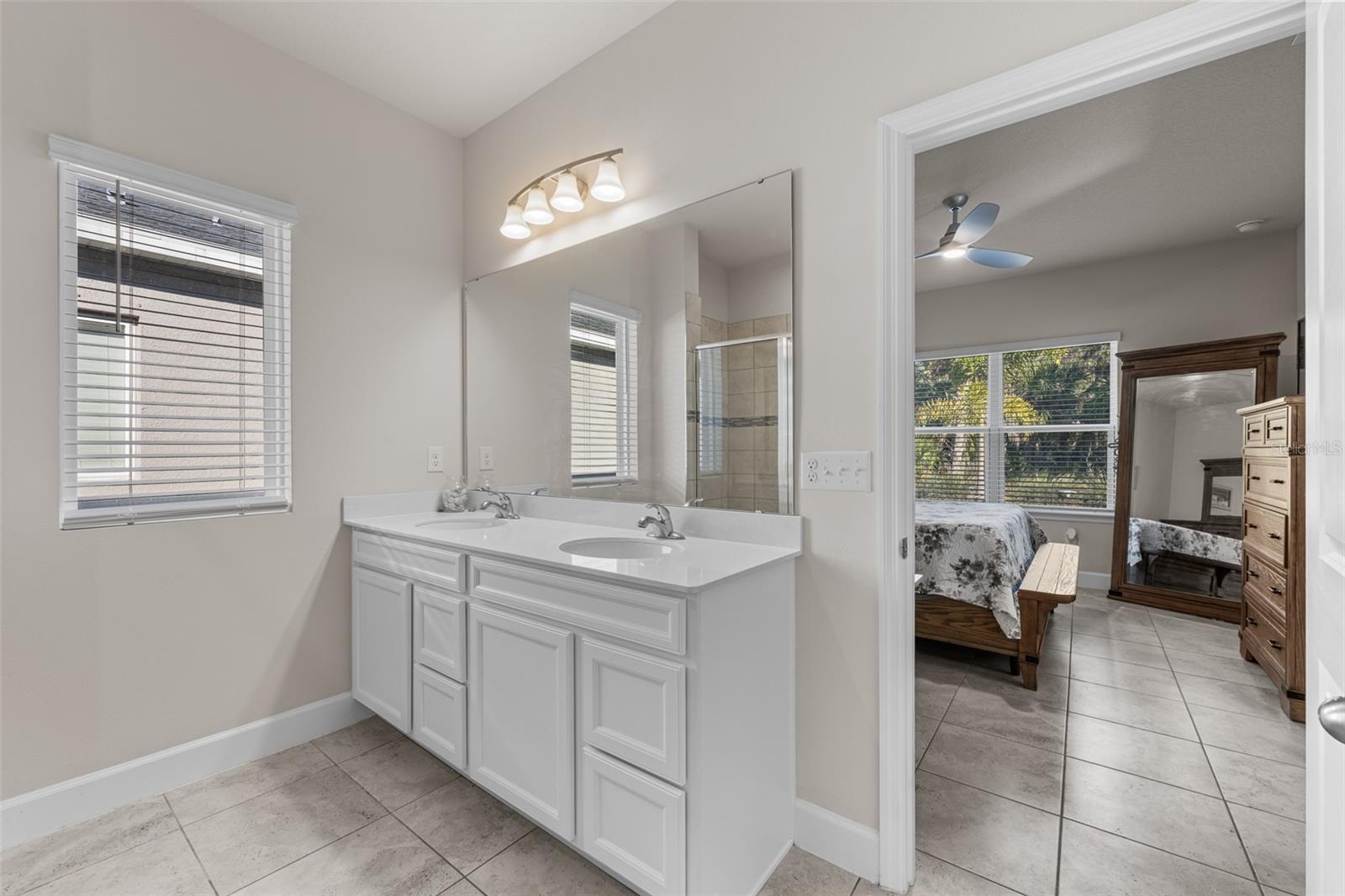 8724 STARRY NIGHT TER