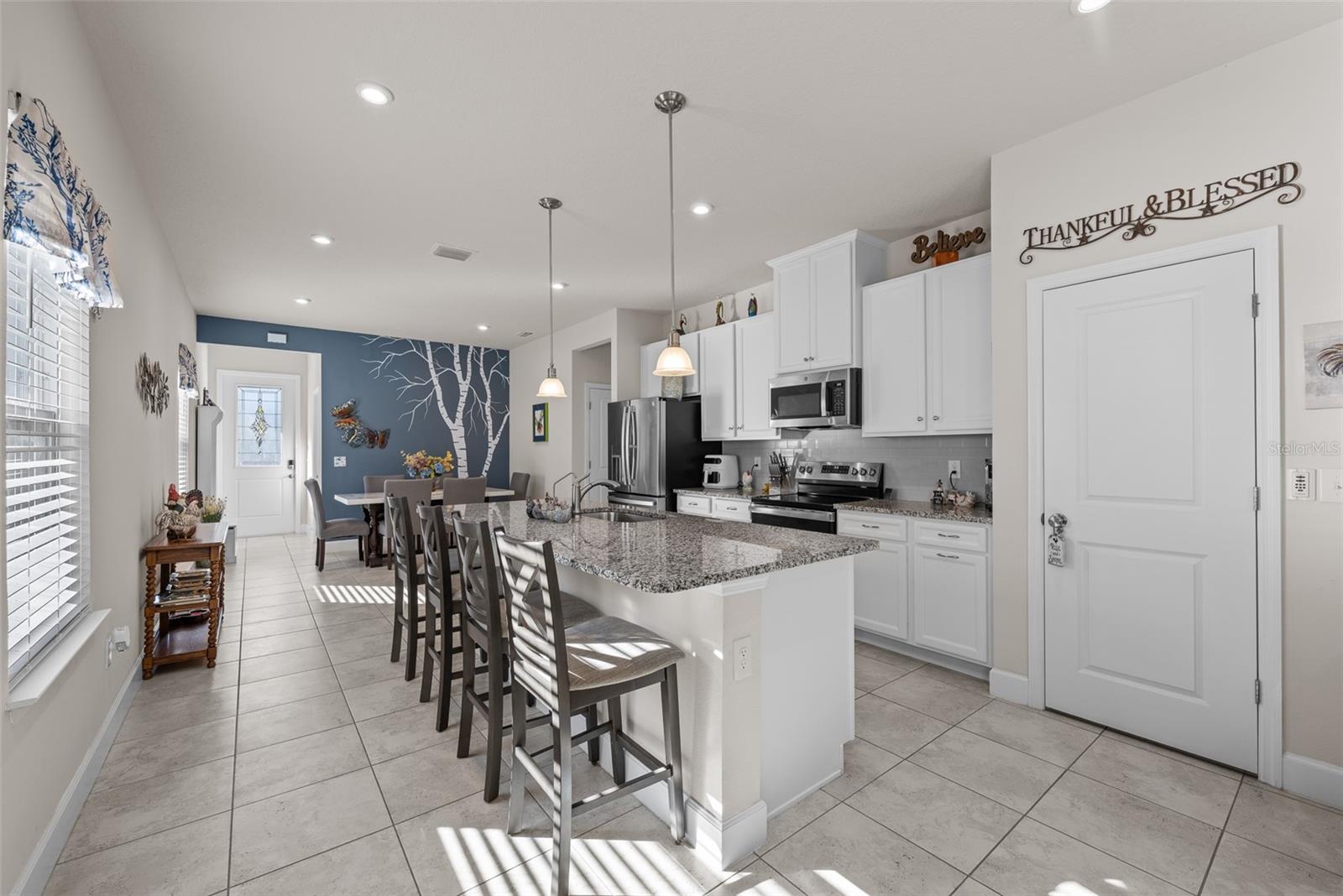 8724 STARRY NIGHT TER