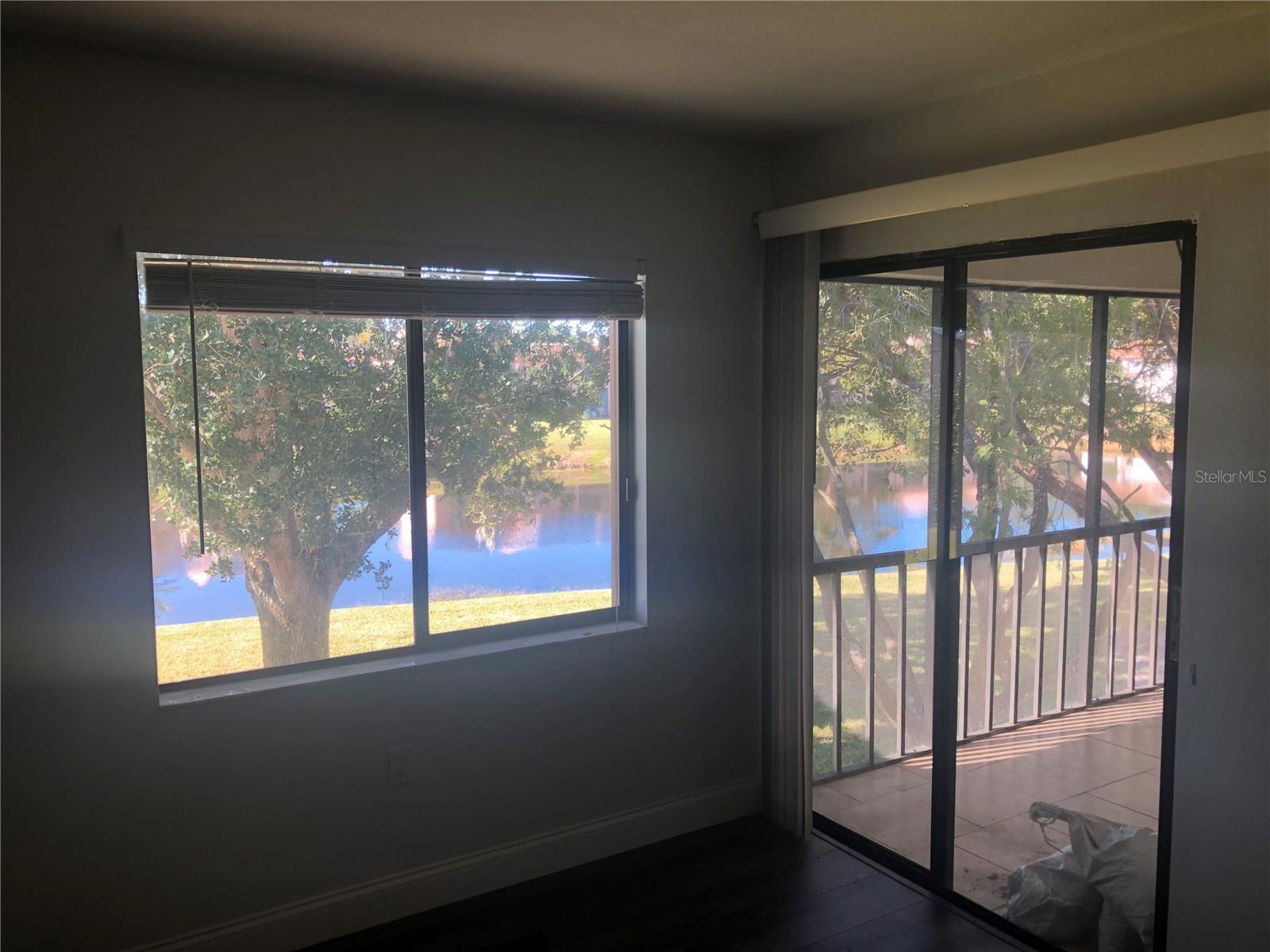 122 LAKEVIEW WAY #122