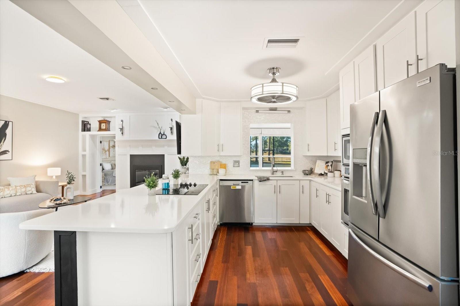 501 SWEETWATER CLUB CIR