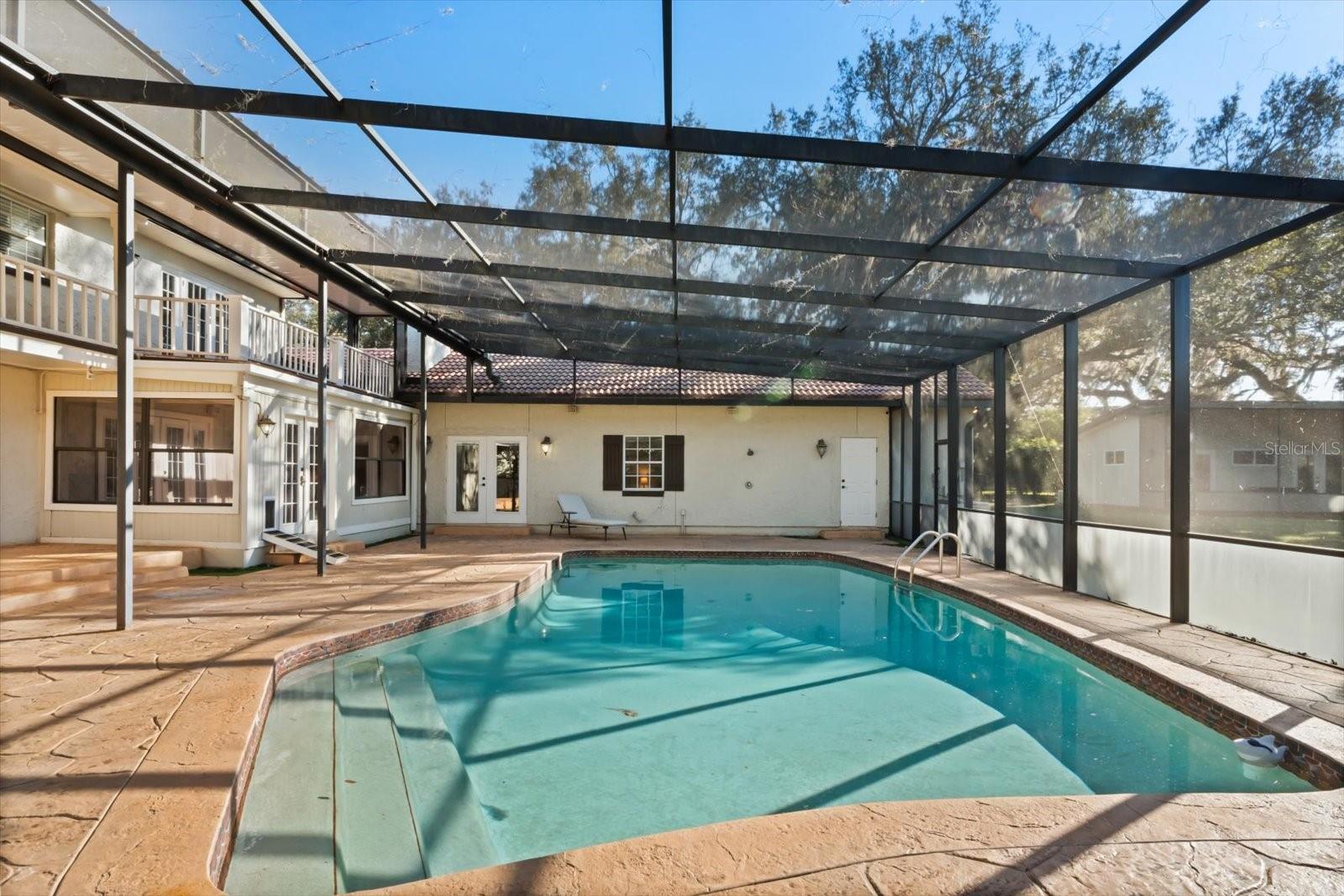 501 SWEETWATER CLUB CIR