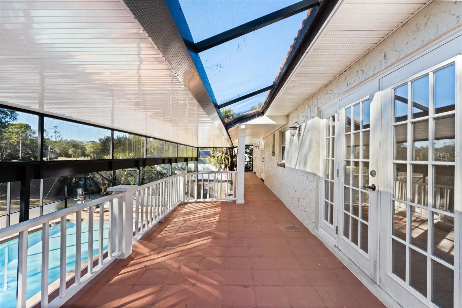 501 SWEETWATER CLUB CIR