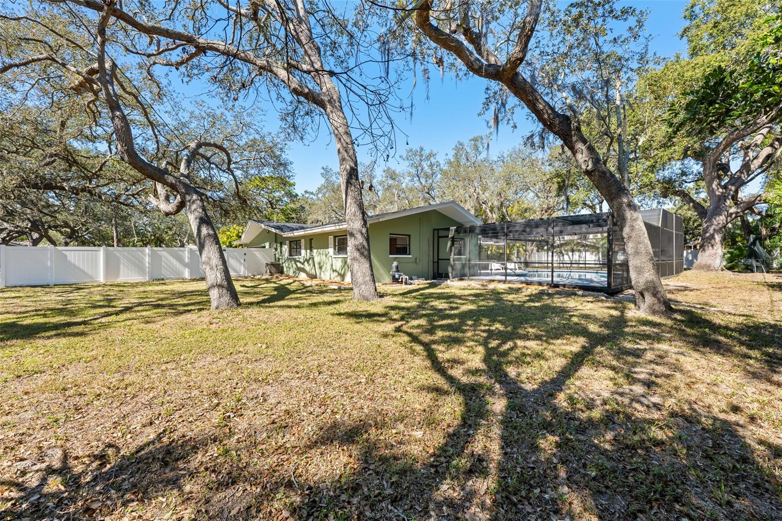 2265 BELLEAIR RD