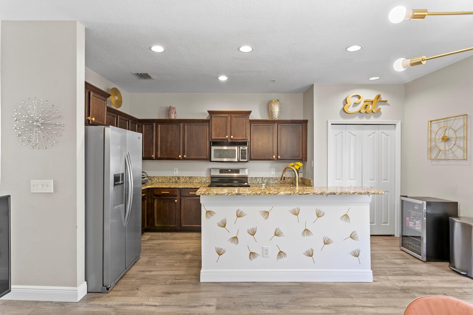2917 BAYSHORE POINTE DR