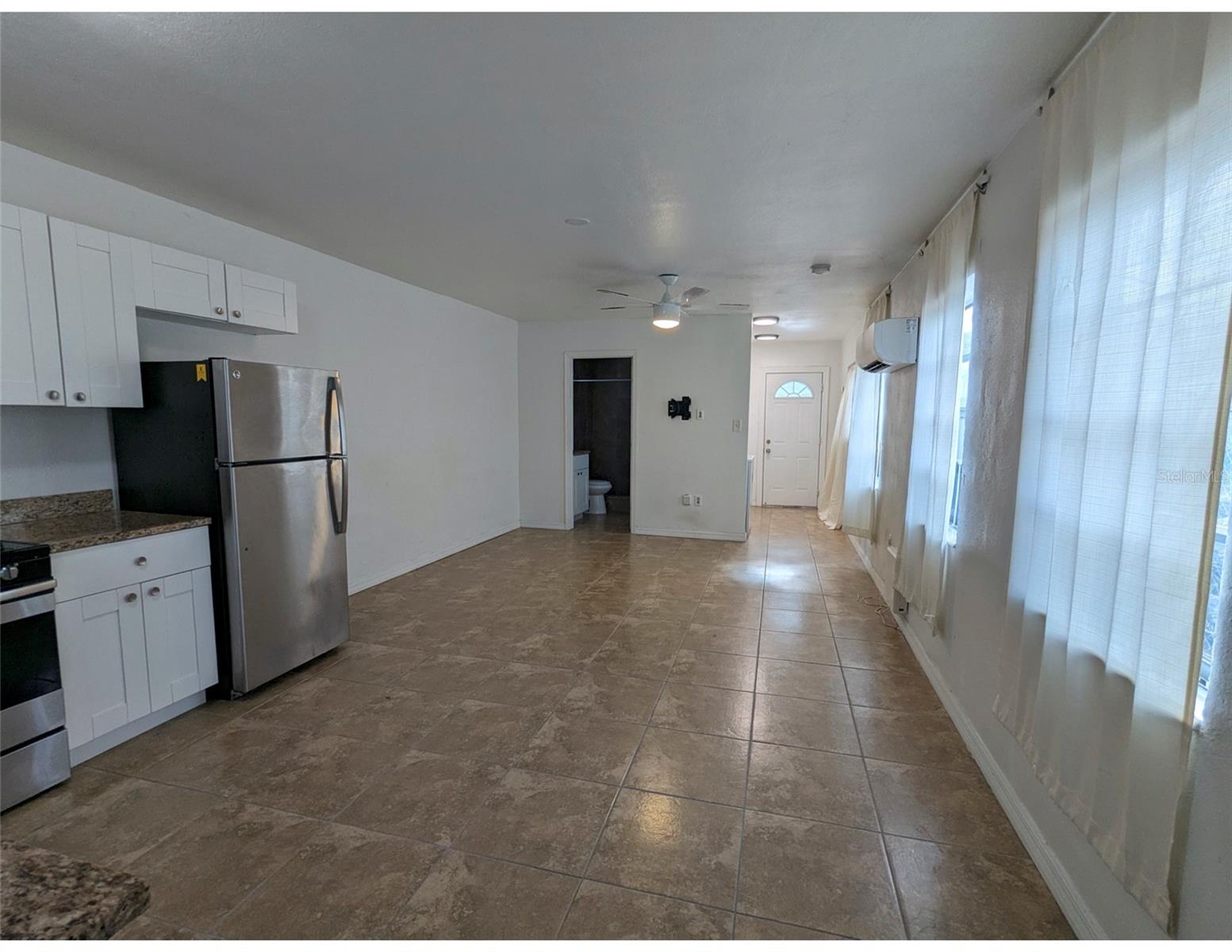 411 S ALBANY AVE #3