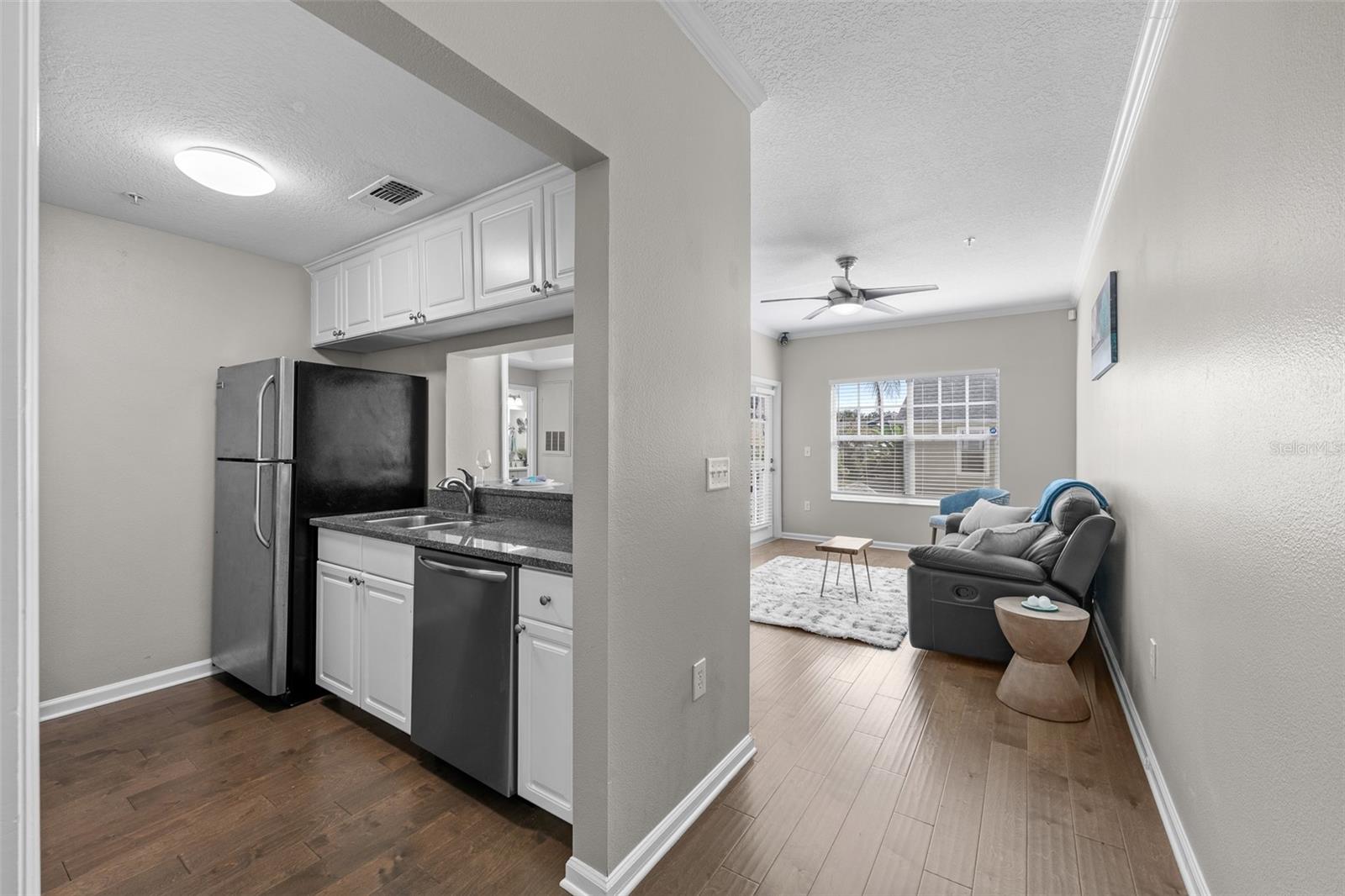 800 S DAKOTA AVE #221