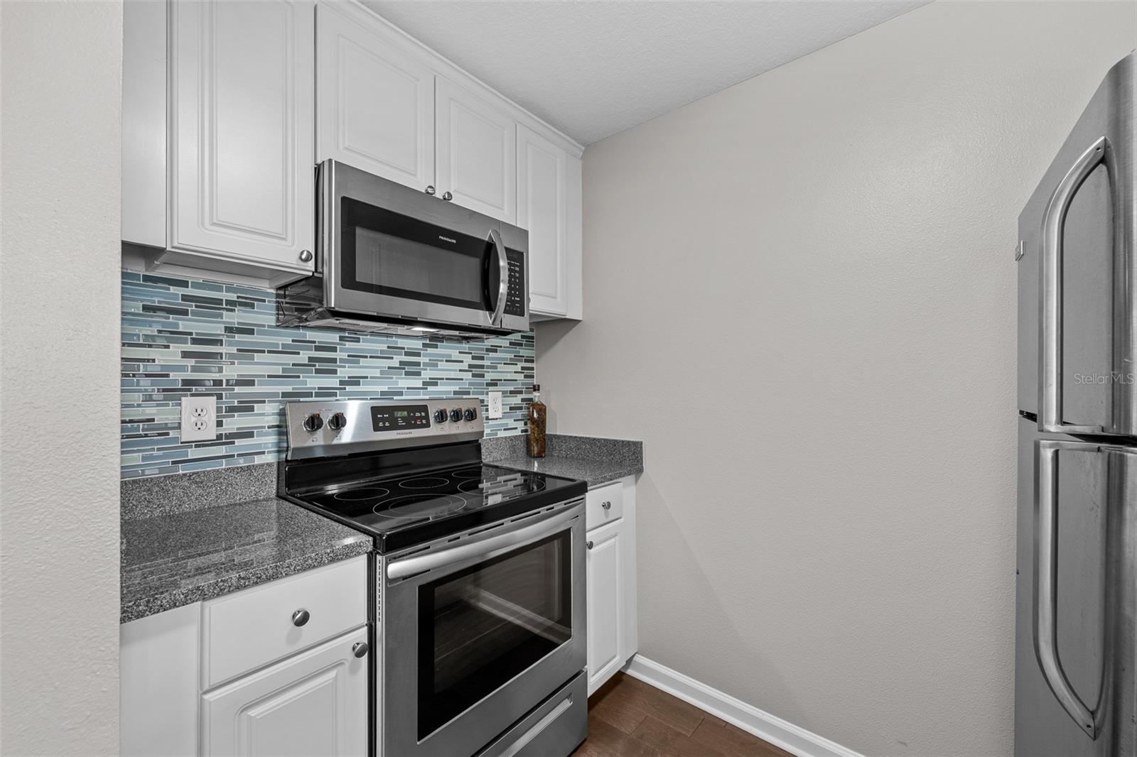 800 S DAKOTA AVE #221