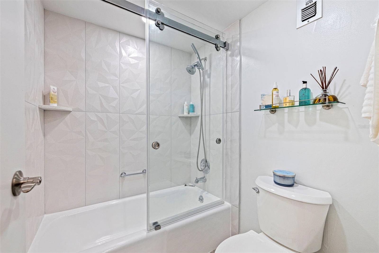 5700 MARINER ST #305