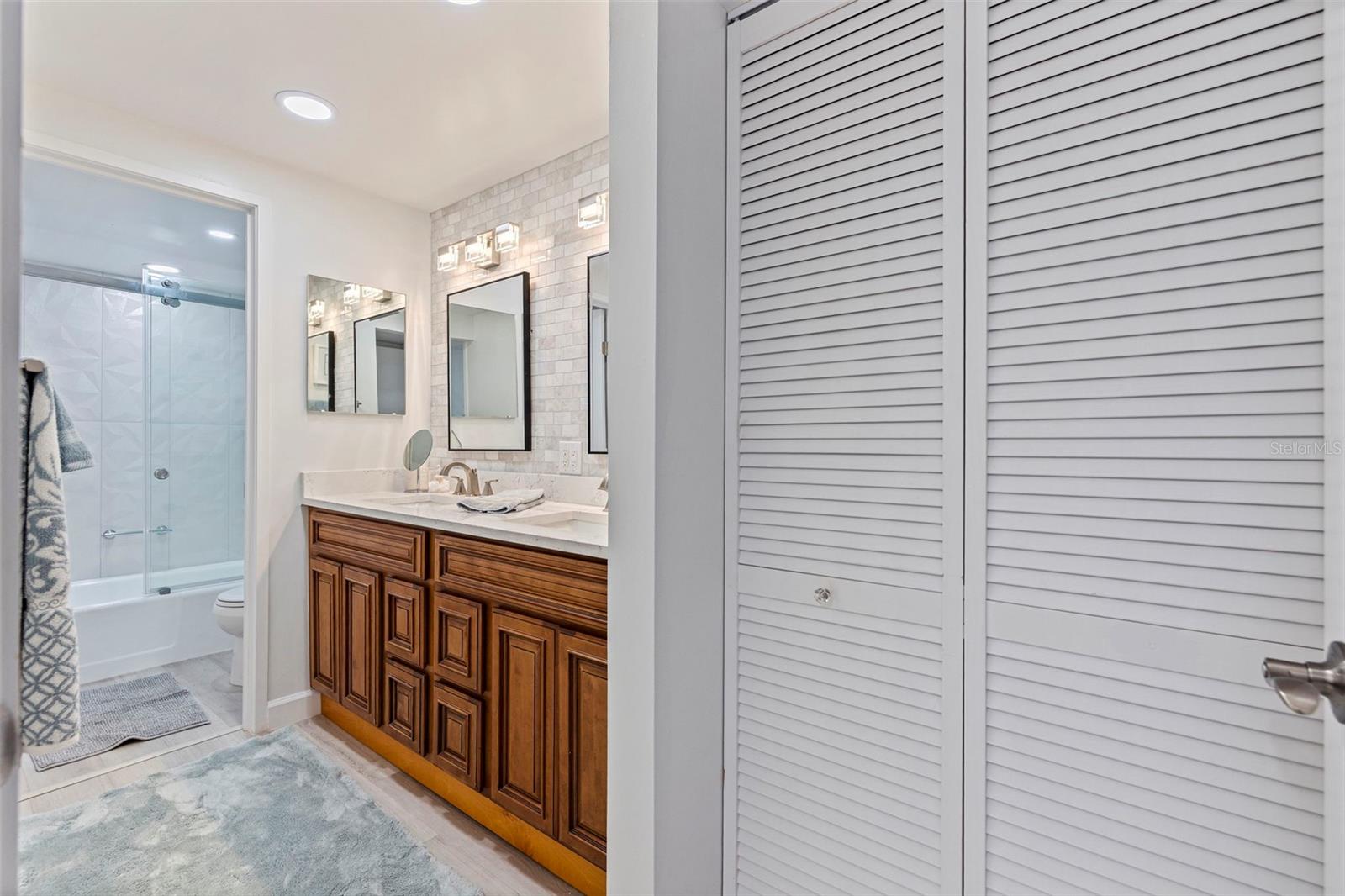 5700 MARINER ST #305