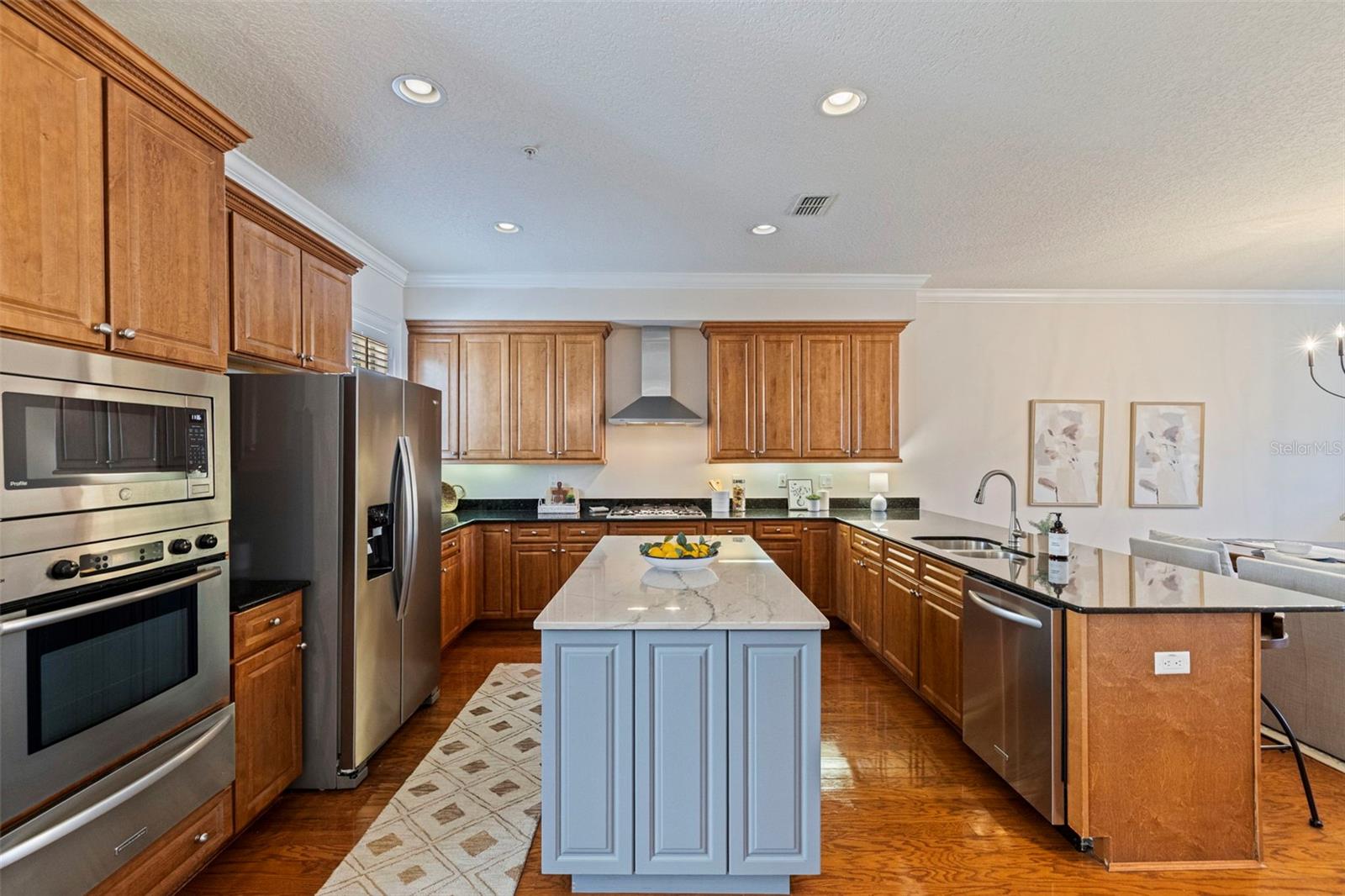 114 E DAVIS BLVD #4