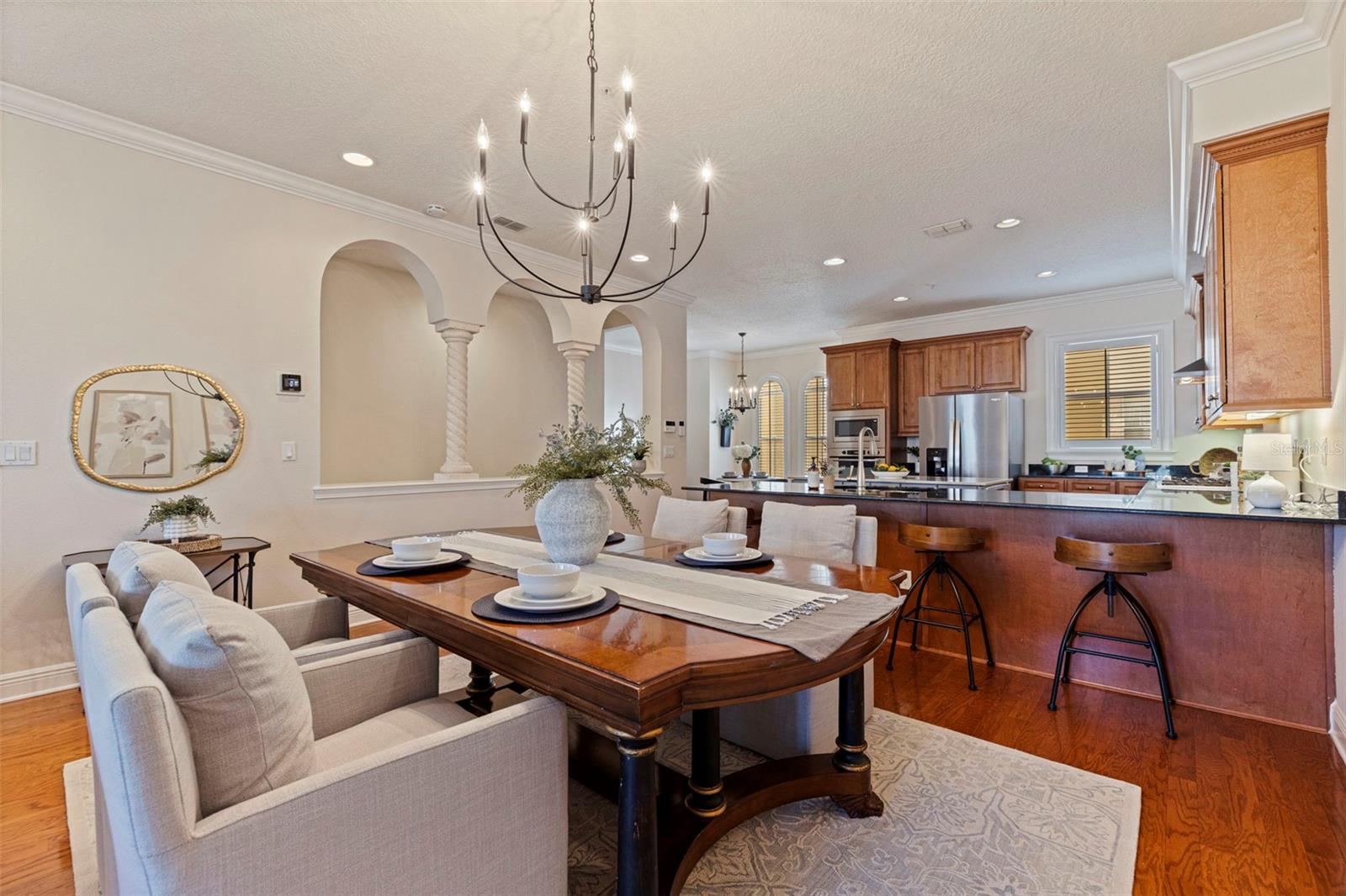 114 E DAVIS BLVD #4