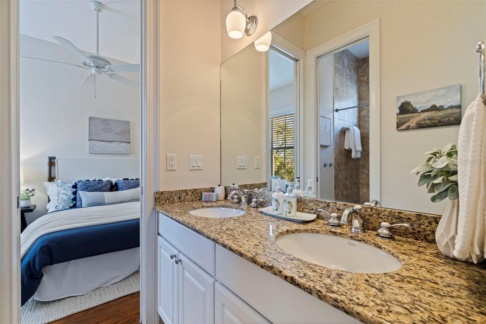 114 E DAVIS BLVD #4