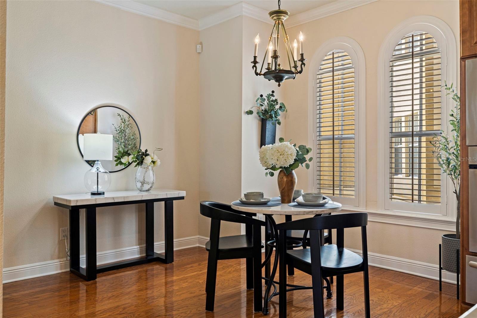 114 E DAVIS BLVD #4