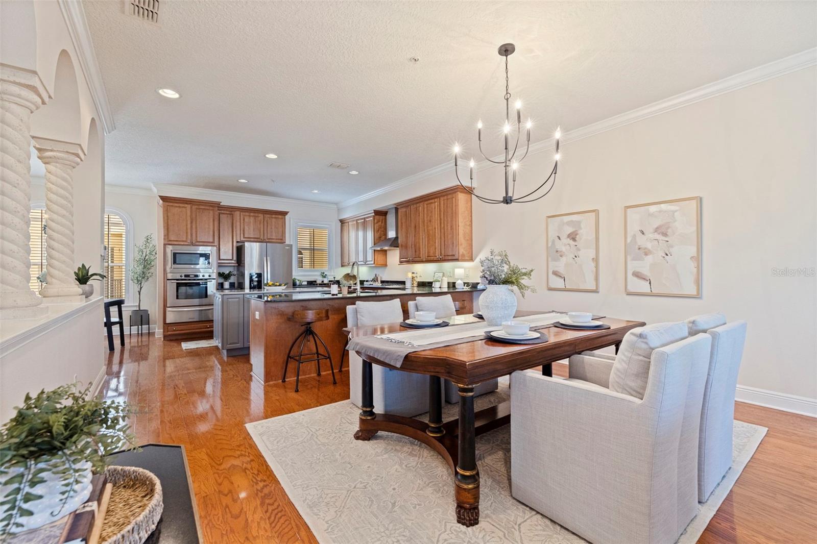 114 E DAVIS BLVD #4