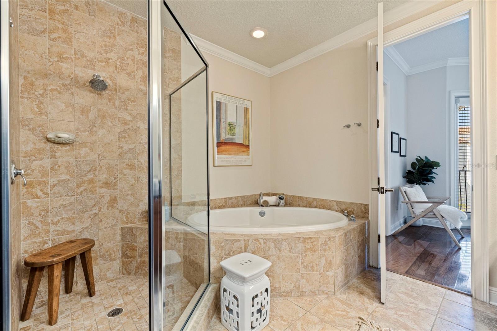 114 E DAVIS BLVD #4