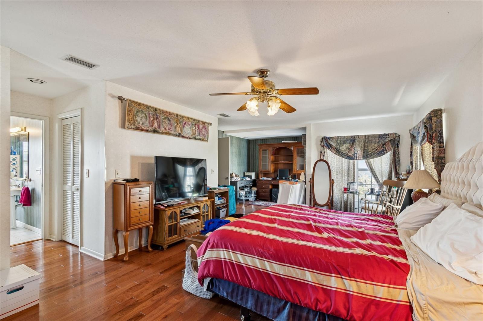 19 SANDPIPER RD