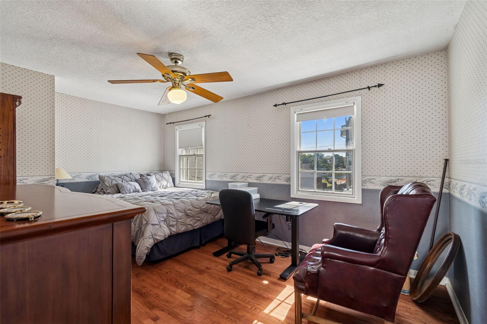 19 SANDPIPER RD