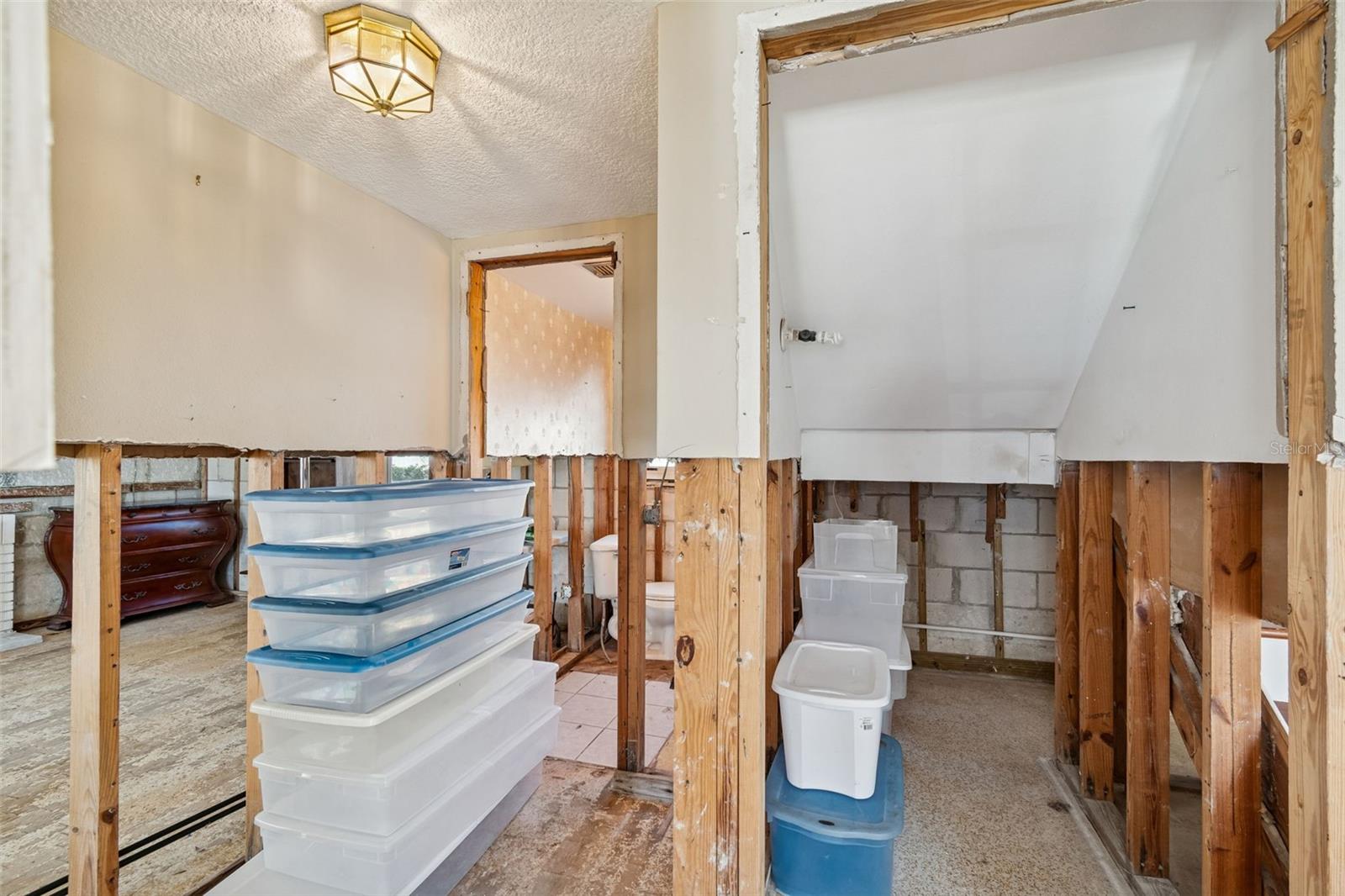19 SANDPIPER RD