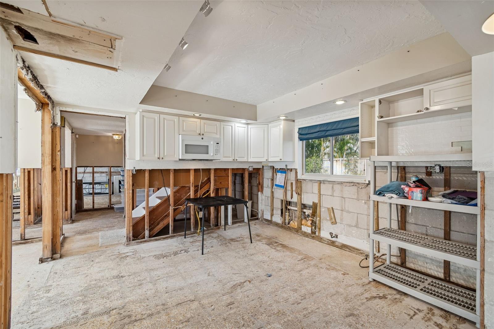 19 SANDPIPER RD