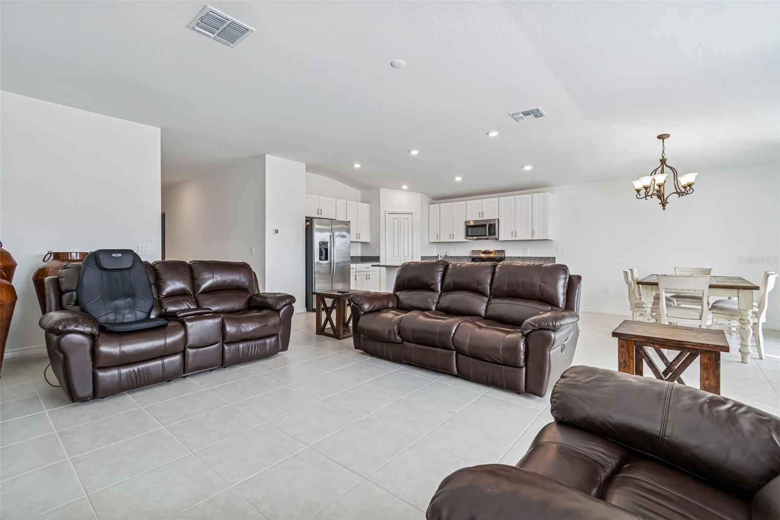 4530 COZY CONDOR CT