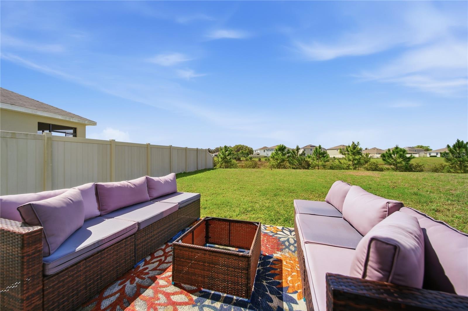10885 PENNY GALE LOOP