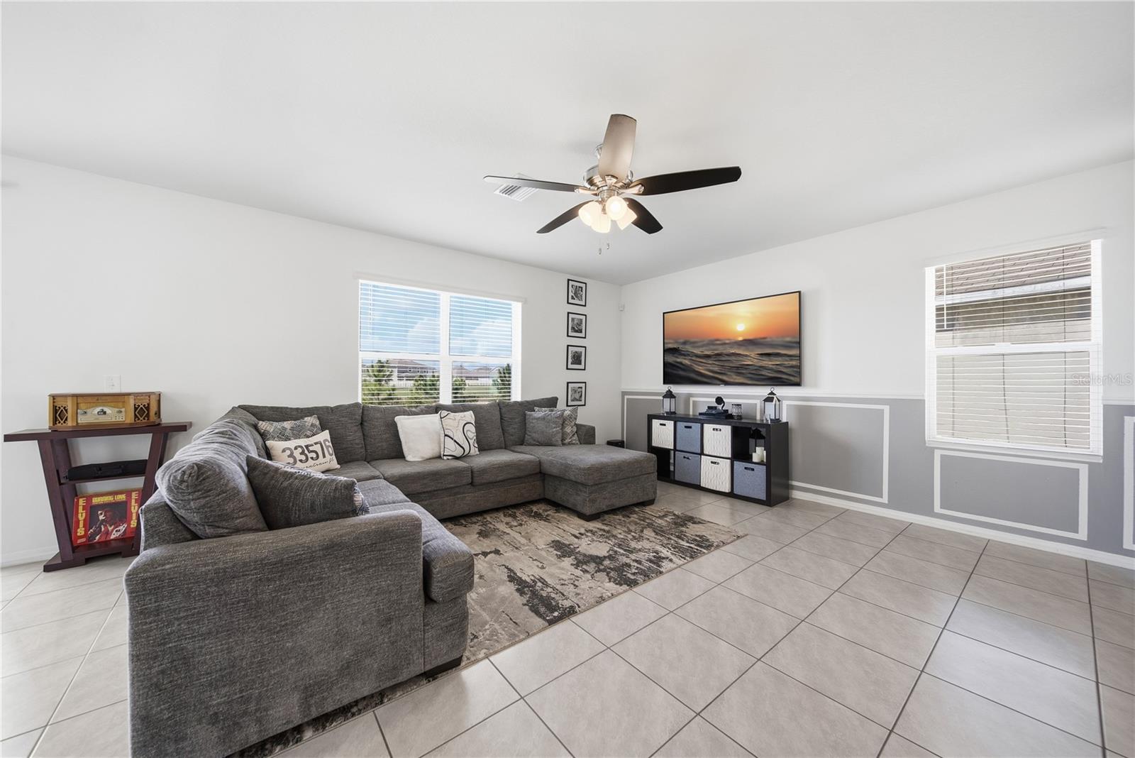 10885 PENNY GALE LOOP