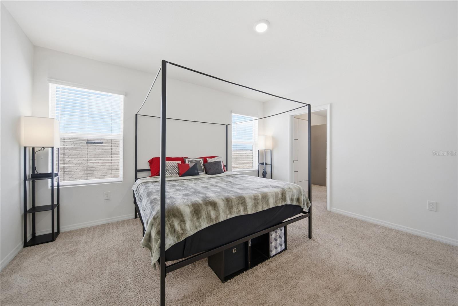 10885 PENNY GALE LOOP
